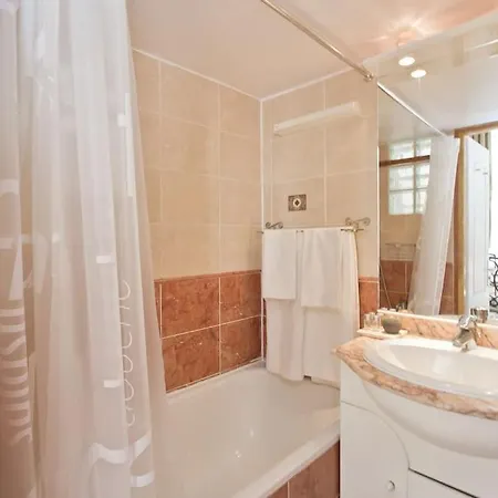 Authentic Marais Apartment Paris