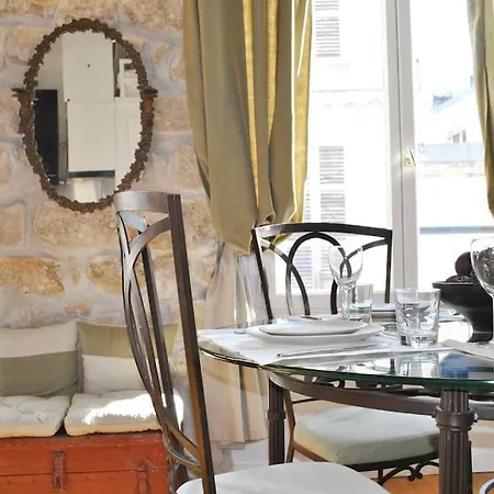 Authentic Marais * Paris
