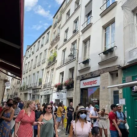 Authentic Marais * Paris