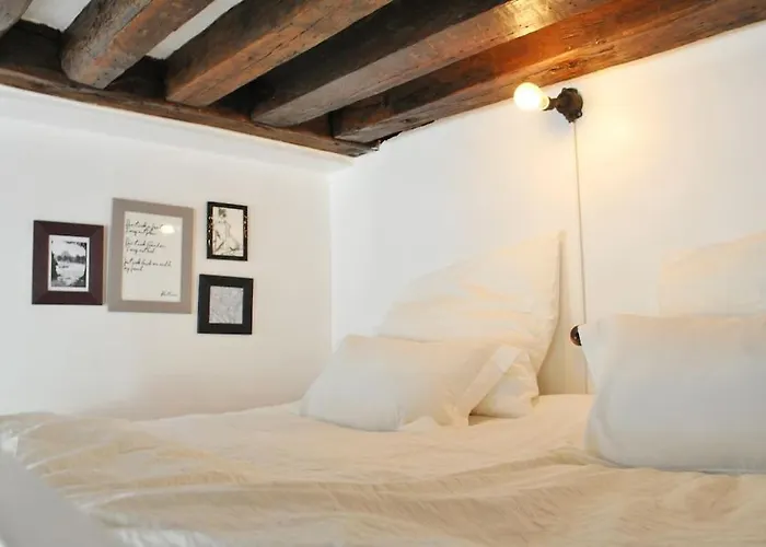 Apartment Authentic Marais