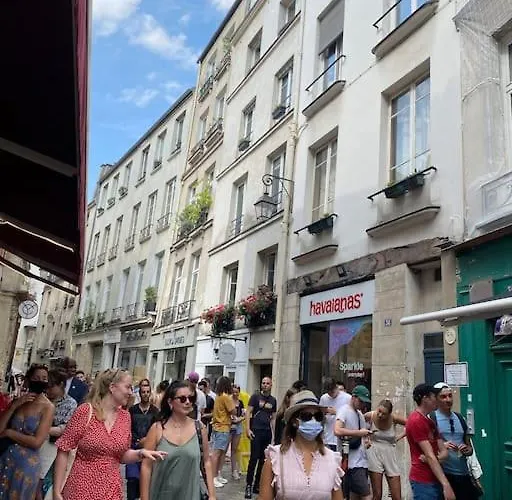 Authentic Marais * Paris